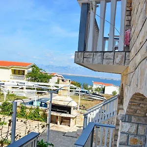 apartments-ljubica-vir.hotelinzadar.com/